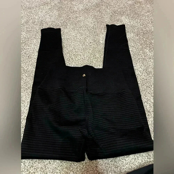 GENIE WOMEN'S HIGH WAIST SEAMLESS SLIM AND TONE LEGGINGS - Picture 8 of 8